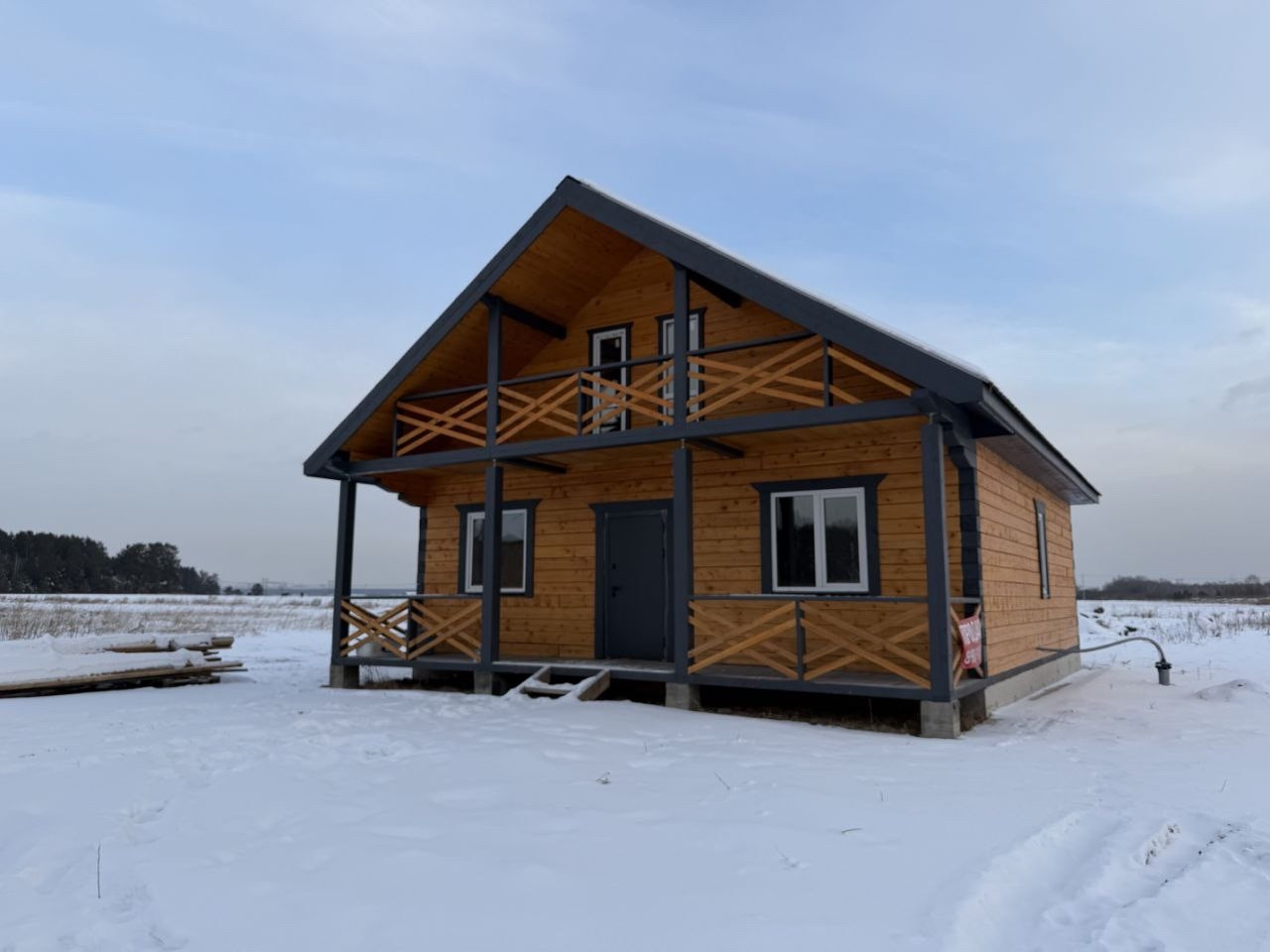 СРОЧНАЯ ПРОДАЖА!!!
Дом из бруса 18 в Элите.
2 спальни (по 14 и 12 кв)
хороший обширный зал+ второй этаж
ВСЕ ПОД КЛЮЧ!